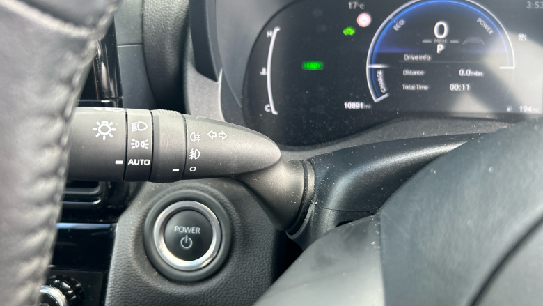 Toyota Yaris Cross 1.5 Hybrid Design 5dr CVT Hybrid Estate